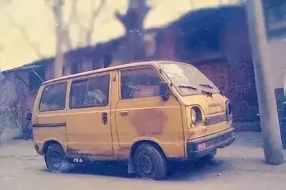 金杯面包车，生活变迁与时代印记
