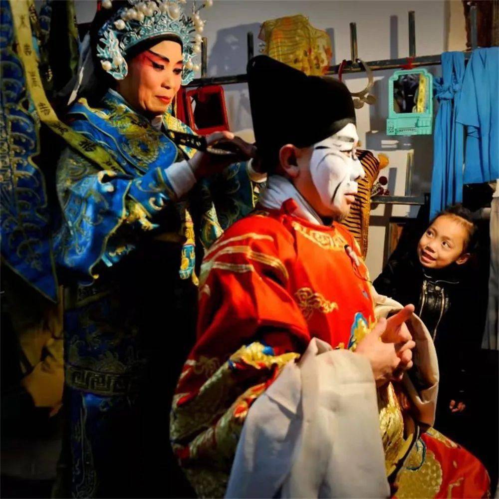 邓碌普，传奇人物铸就时代印记