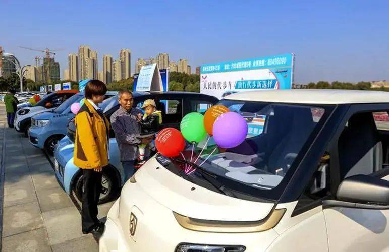 阳光汽车，绿色出行，照亮未来之选